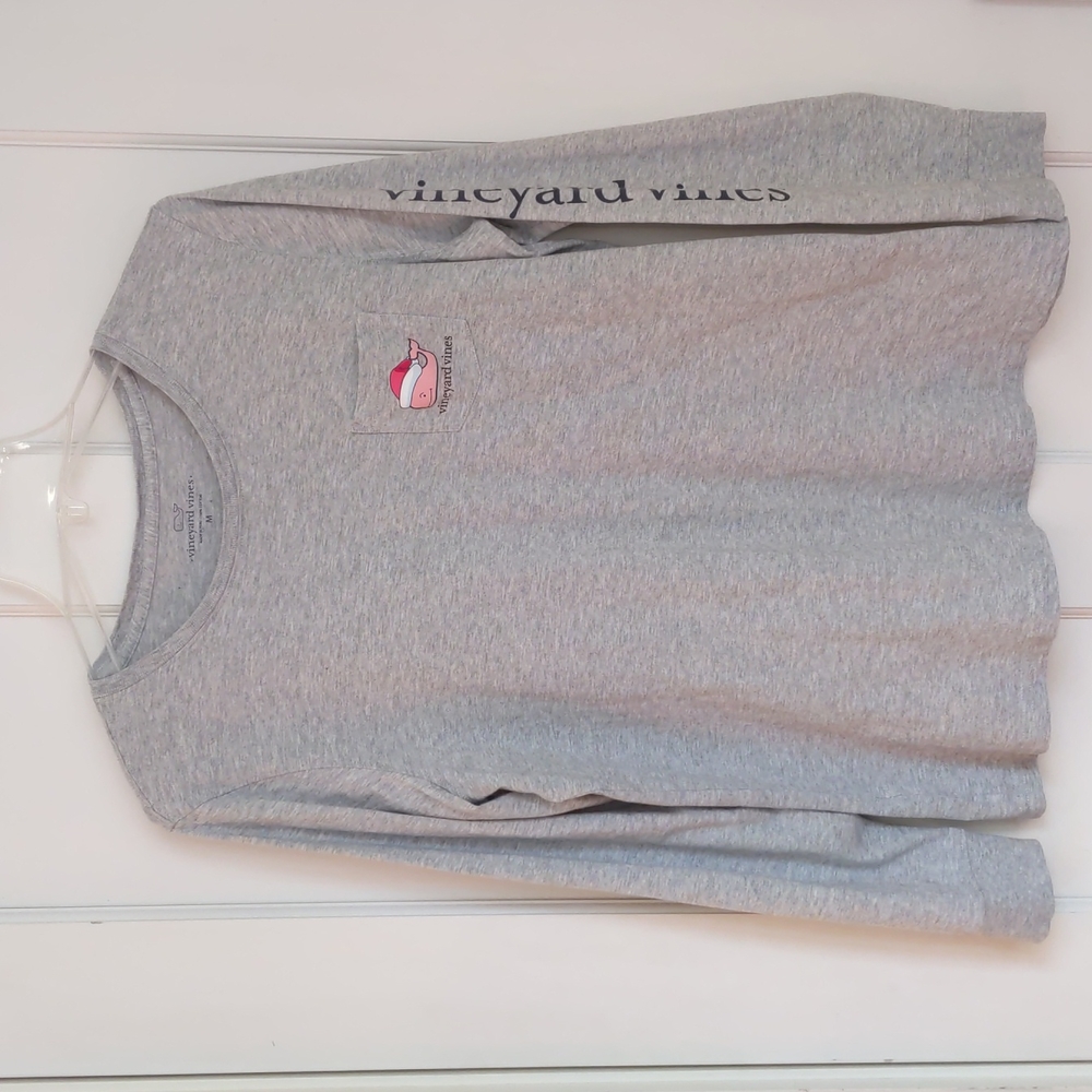 Women's M Vineyard Vines Christmas LS Whale T-Shirt